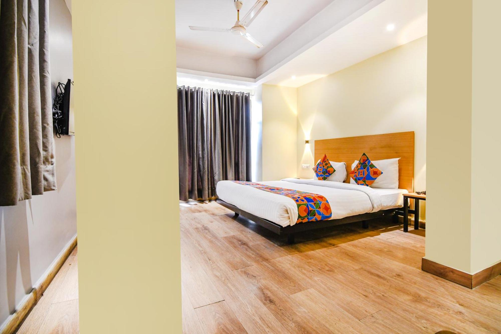 Super Townhouse Suncitel Near Kolkata Airport Hotel Dum Dum Екстериор снимка