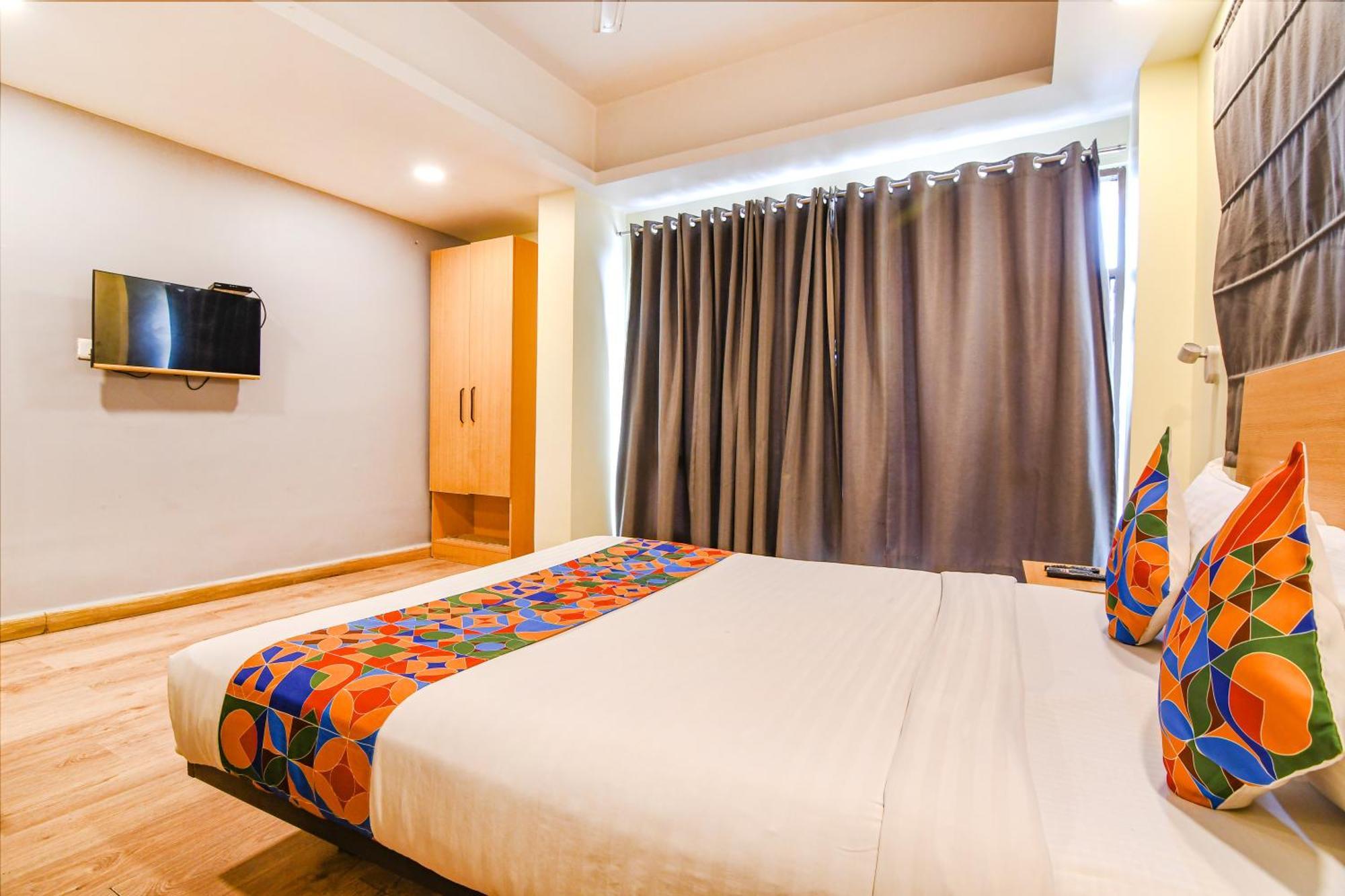 Super Townhouse Suncitel Near Kolkata Airport Hotel Dum Dum Екстериор снимка