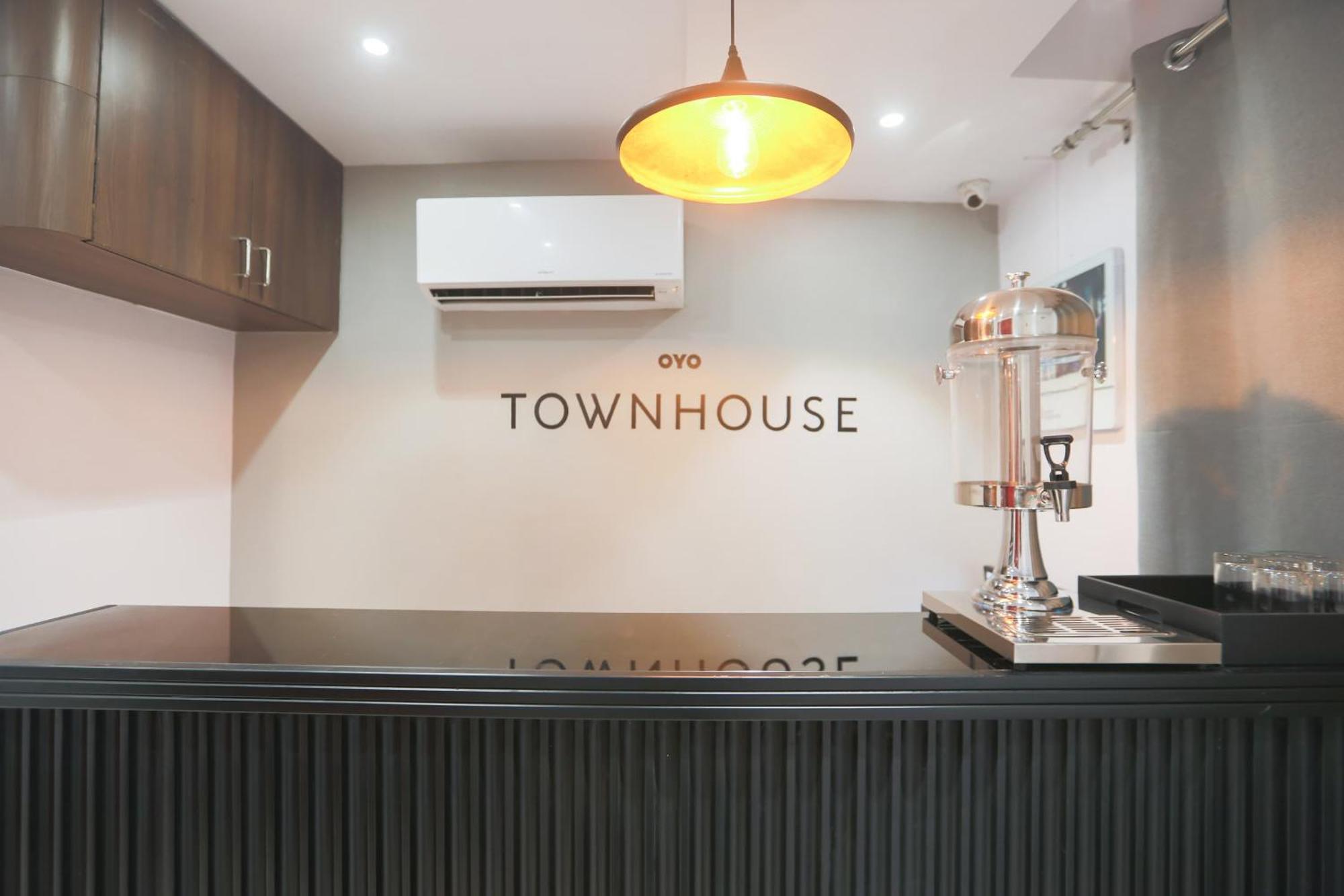 Super Townhouse Suncitel Near Kolkata Airport Hotel Dum Dum Екстериор снимка